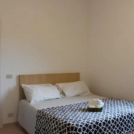 Locato Con Finalita Turistiche Apartment *